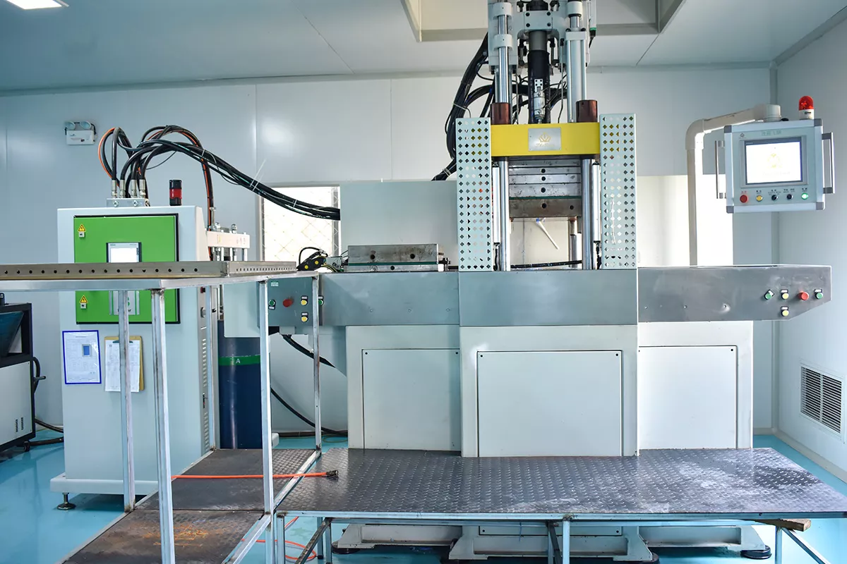 Workshop equipment